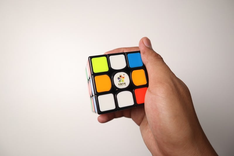 Mind-Bending Puzzle Cube